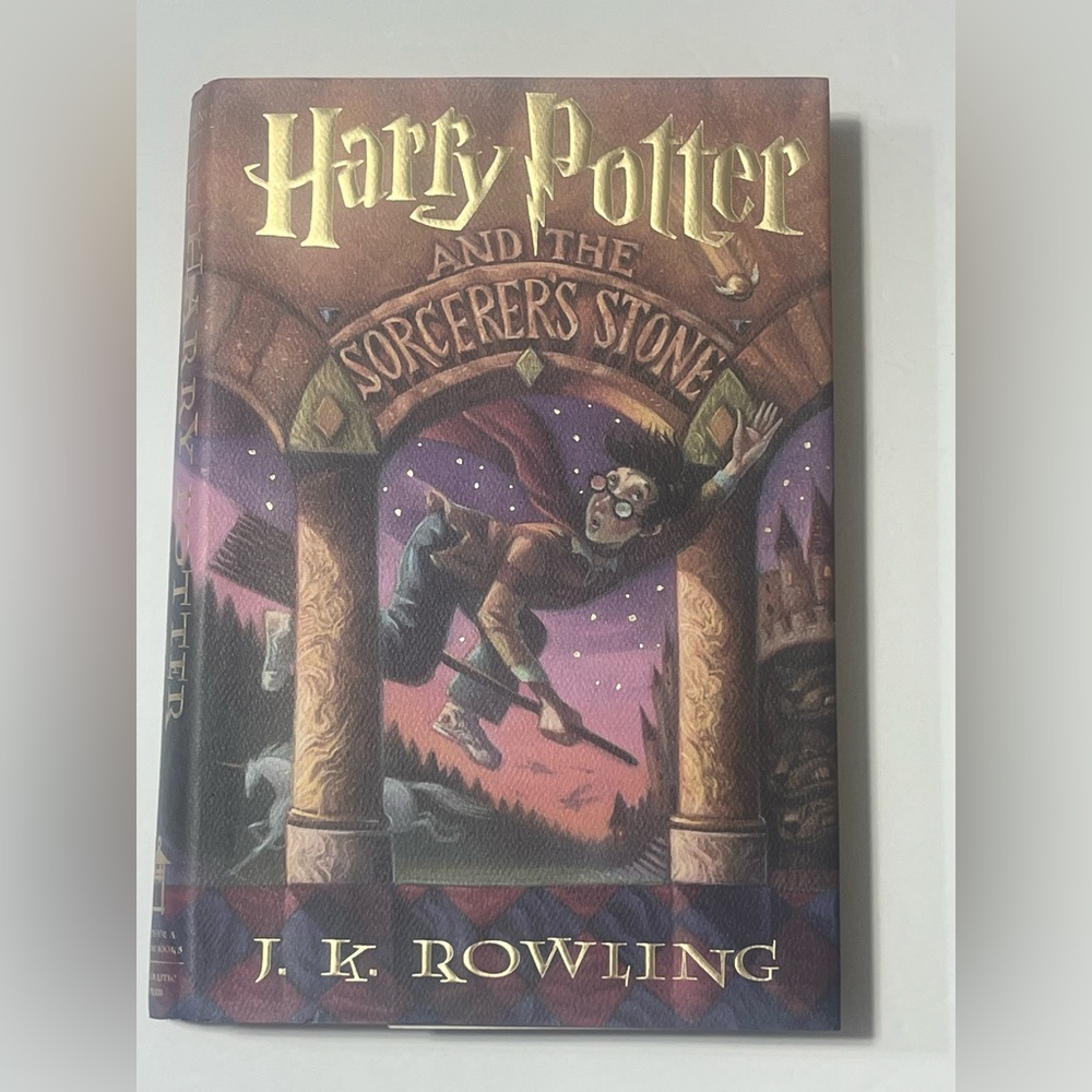 Harry Potter And The Sorcerer's Stone First American Edition Hardcover Book 1998